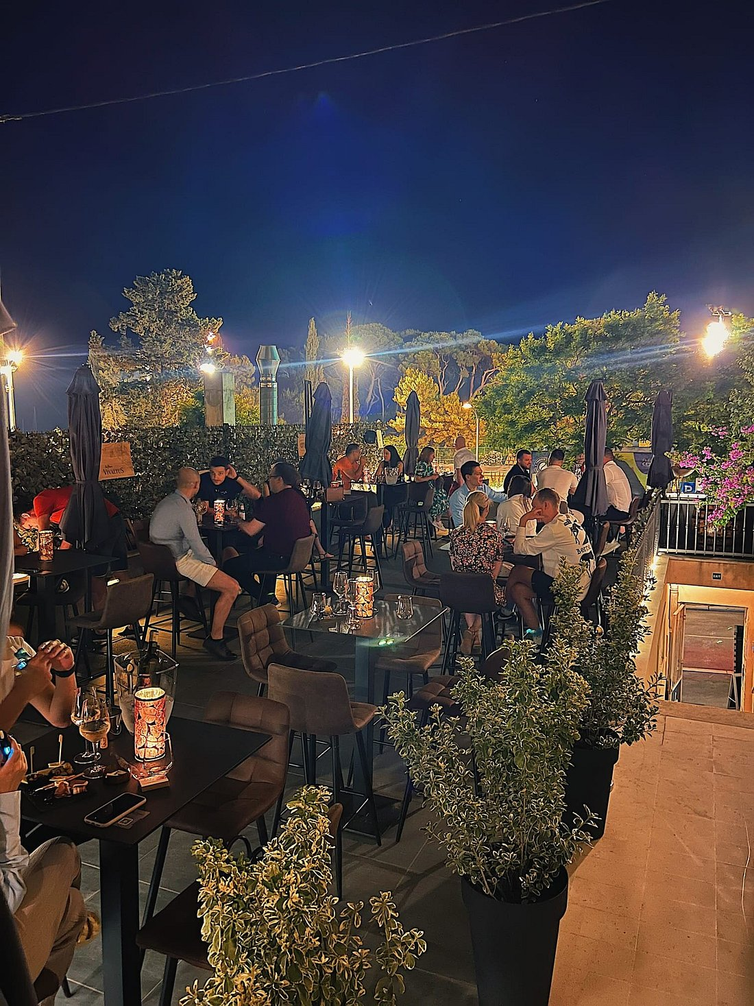 Atmosphere at Bottiglia